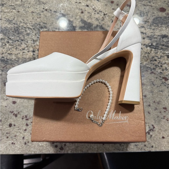 Onlymaker White Platform Slingback Heels size 14 - Picture 1 of 4